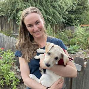 Meet your Posher, Caitlin